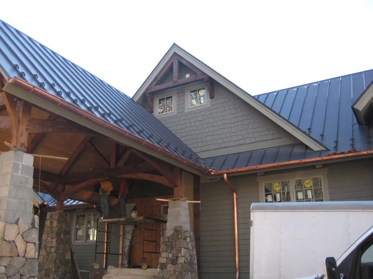 Craftsman Roofing team delivering quality roofing work in Eklo